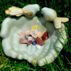 Giving Hands Ceramic Bird Bowl&13 Mystery Crystal